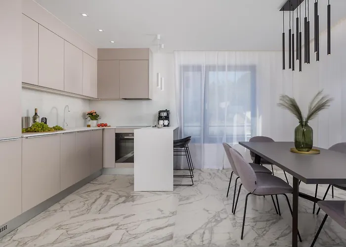 Apartment Hadrie Luxury And Rova Ed