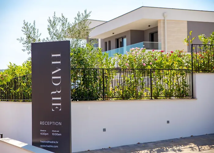 Apartment Hadrie Luxury And Rova Ed *